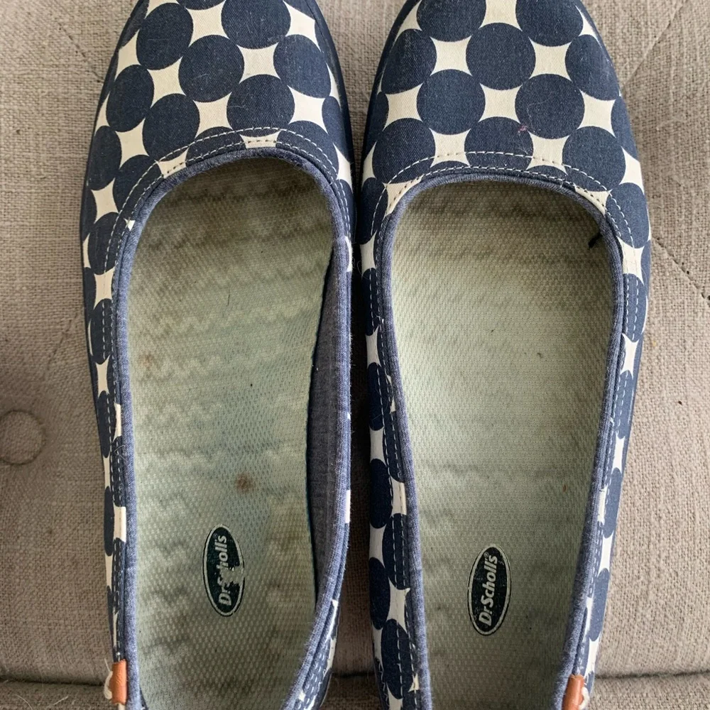 Dr. Scholl’s Slip on Sneakers Women’s Navy & White Polka Dots Comfy Size 9 - Picture 4 of 4